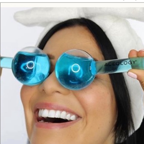 Aceology Ice Globe Facial Massager NIB - Picture 3 of 5